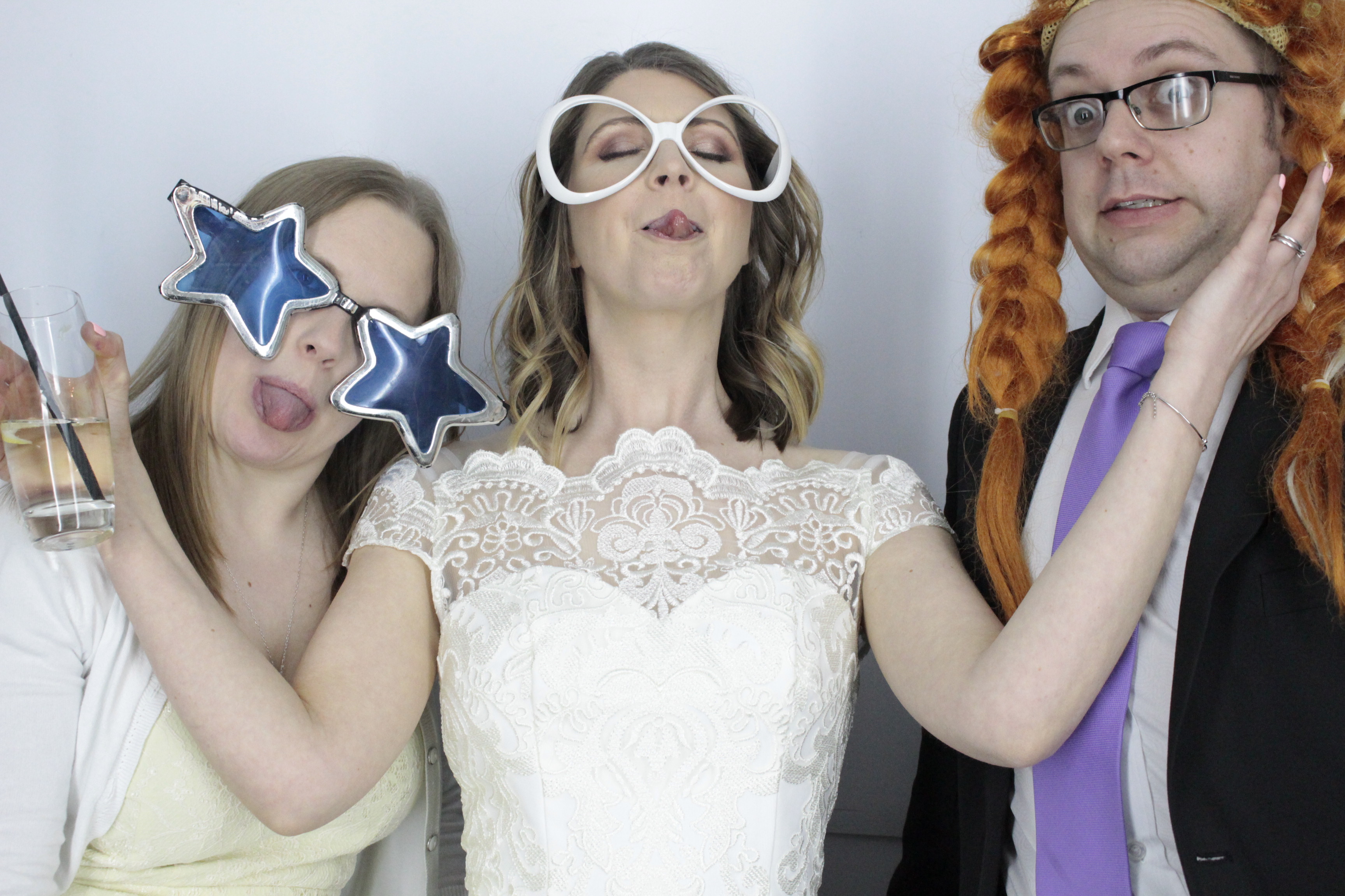 Ed & Abi | View more photos from the event at gallery.myphotoboothexperience.co.uk/u/MyPhotoBoothExperienceLtd/Ed-Abi